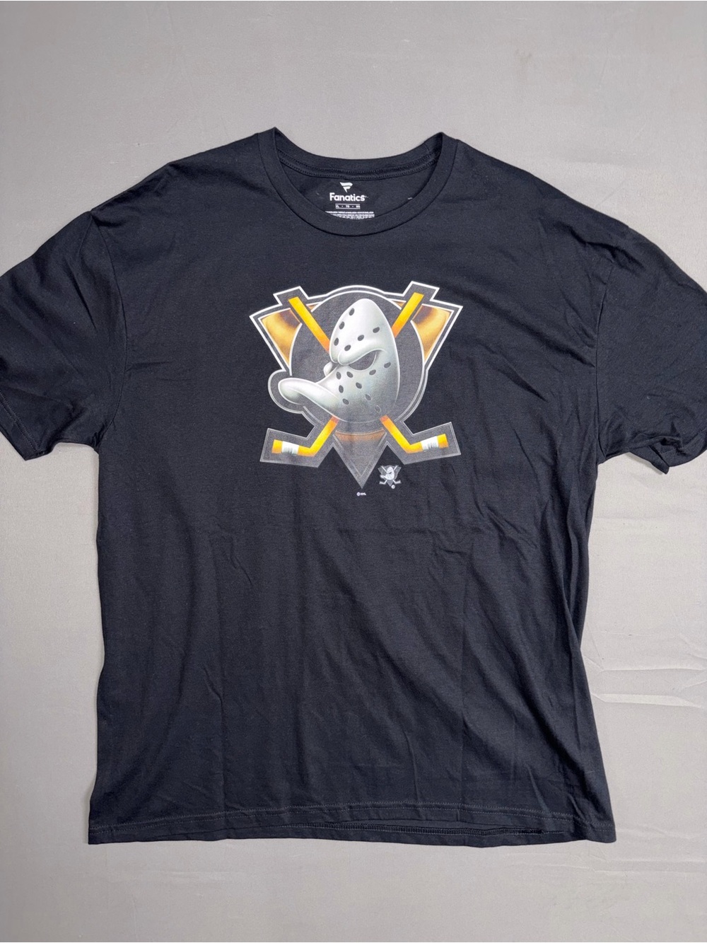 Fanatics Black Anaheim Ducks Retro Mask & Sticks Short Sleeve Tee NHL